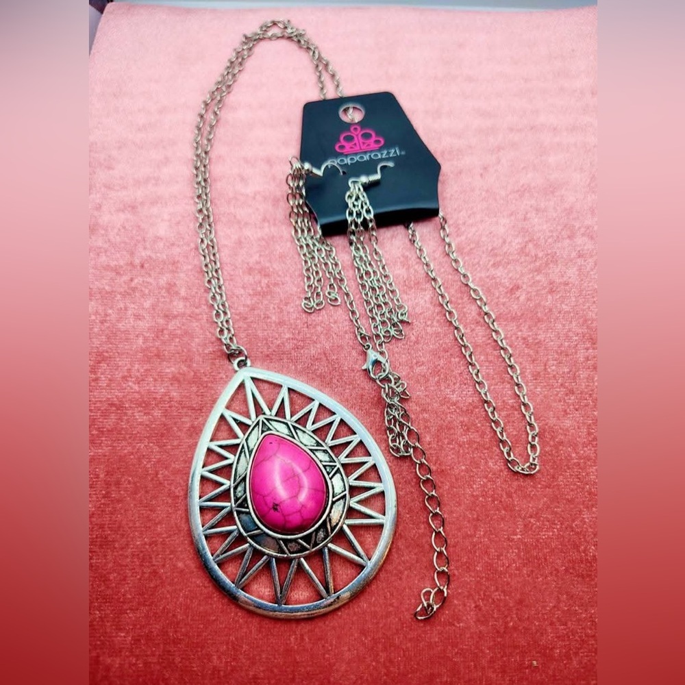 Paparazzi Pink Geometric Pendant Necklace